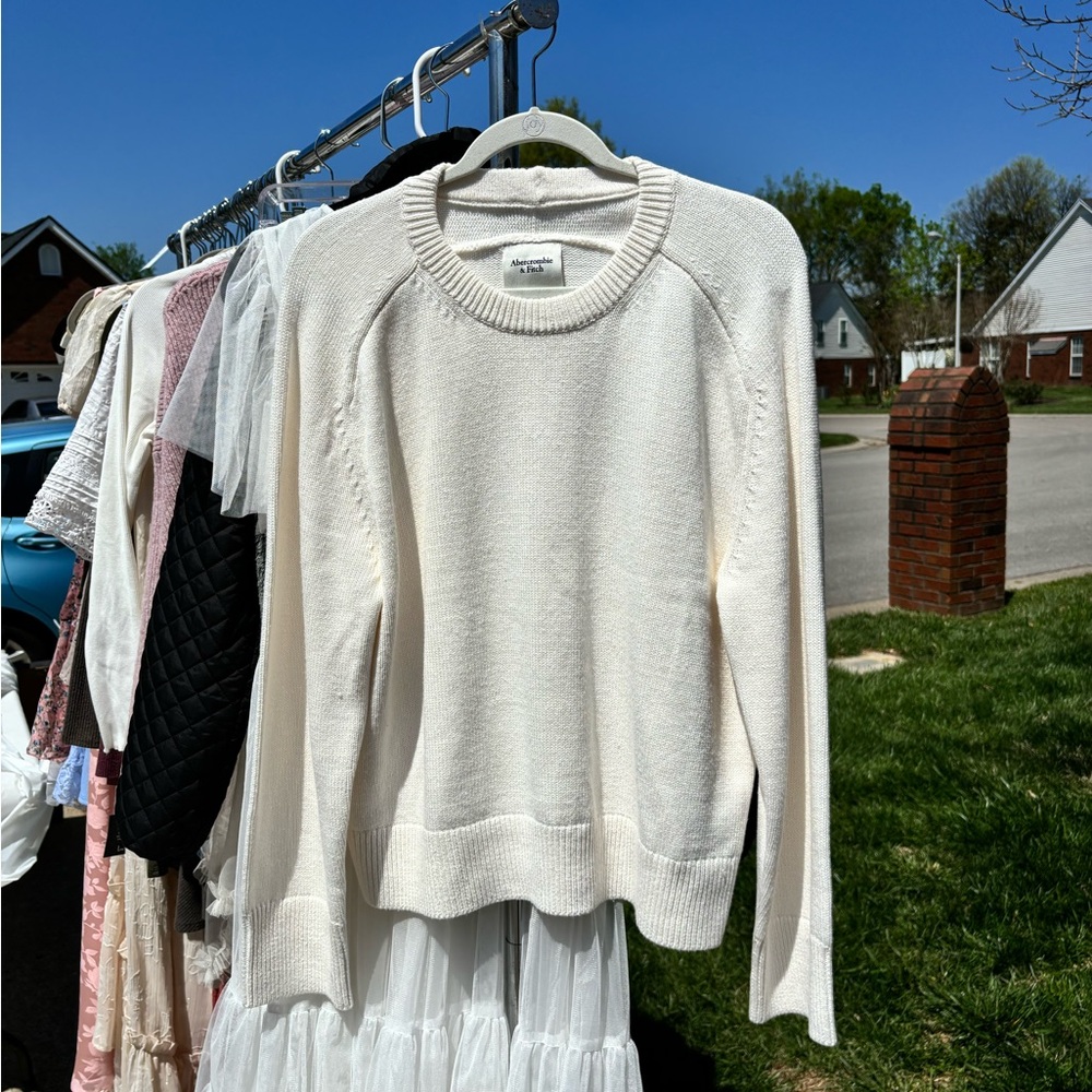 NWT Abercrombie Madeline Crew Sweater